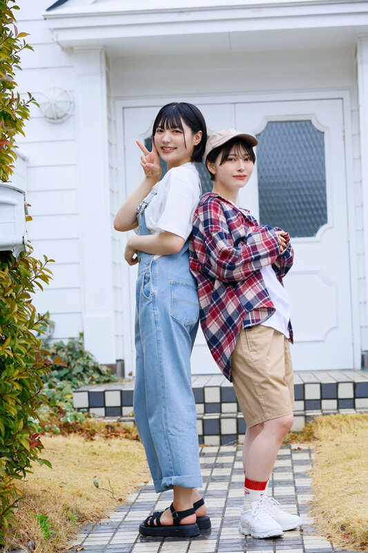 ボーイッシュ女子逆3P！男友達みたいな黒髪ショートの幼馴染から常に乳首責めとベロチューの同時攻撃でヤられまくった1泊2日。小松本果 虹村ゆみ サンプル 2