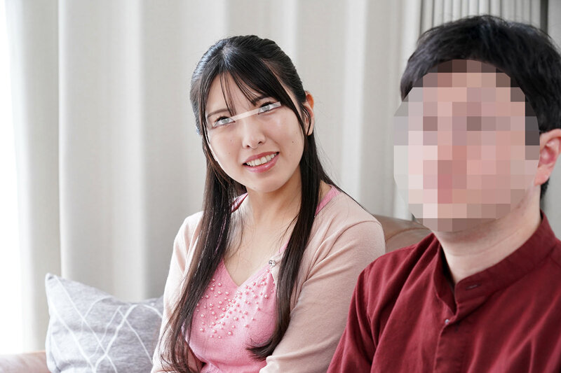 一般男女モニタリングAV マジックミラーの向こうには愛する旦那！夫自慢の美人すぎる清楚妻へ初めての大量顔面ぶっかけ！溜まりにたまった濃厚精子を浴びせられて髪・顔・身体まで精子でべっとり！ニオイたつチ○ポ汁に火照ってしまった奥様は旦那のすぐ横でザーメンまみれ… サンプル 2