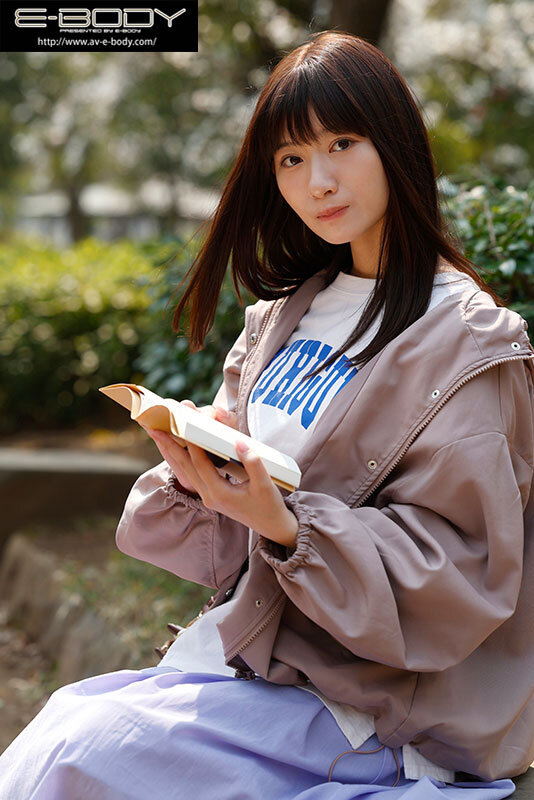 初めて出来た彼女を脱がしたら…着衣から想像できない物凄いスリム美白巨乳 大興奮の僕は性欲尽きるまでハメまくった 設楽ゆうひ サンプル 2
