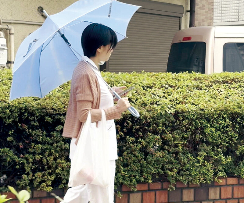 ［閲覧注意］輪●レ●プ映像 ノーカット無編集「婦女強●犯罪記録」 看護師新婚妻強●種付け姦淫！ クロロホルムとスタンガンで昏●、媚薬で瞳孔散大 マワされ激しく暴れ抵抗するも淫薬でガンギマリ女体は硬直し性処理中出し肉人形と化すも子宮は開花し無惨に… 奈津野こはく サンプル 1