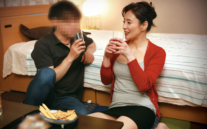 酔っ払った人妻OLを自宅に連れ込んで喰いまくる！4時間 サンプル 11