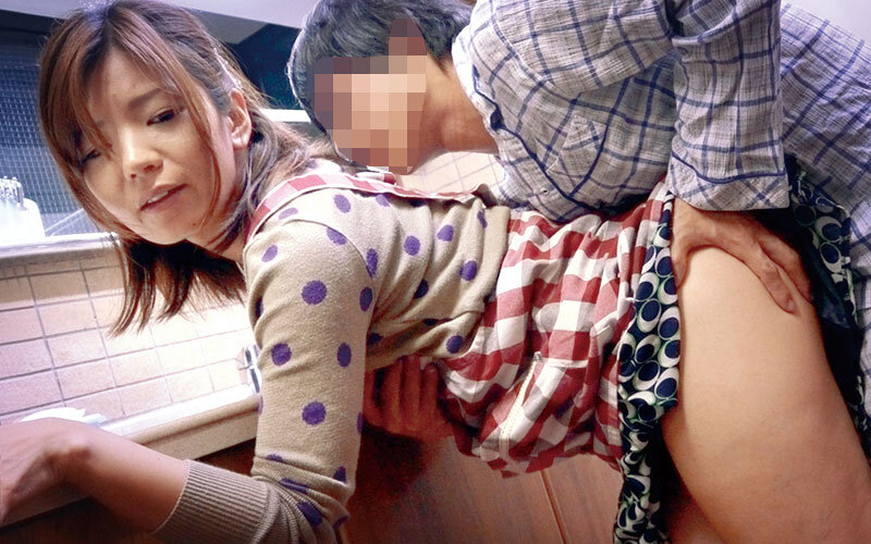 「一回だけだからね…こういう事は」嫁の母とヤレた…背徳のイケナイ関係4時間 サンプル 6