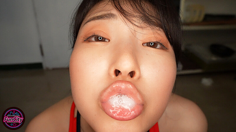 ねっとりベロチューと乳首舐めで誘惑 涎だらだらフェラで教師を沼らせる痴女J系 皆月ひかる サンプル 11