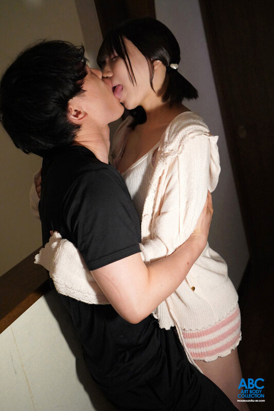 彼女の妹と逆NTR交尾 僕のドS願望と精子を全肯定してくれる145cmミニマムドM娘 彼女に内緒で喉奥イラマと首絞めの腹グリコンボ！ 日向由奈 サンプル 2