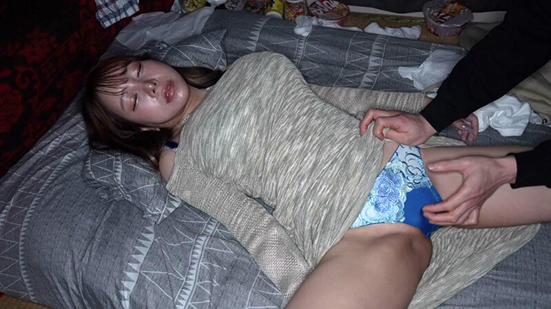 【推定Jカップ爆乳女編】無防備女 睡眠姦盗撮 サンプル 2