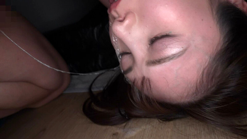 【喉奥イラマ涎妻編】無防備女 睡眠姦盗撮 サンプル 5