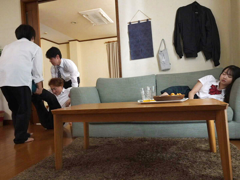 「夢の中でも俺達のこと馬鹿にしてるんだろ！！」クソ生意気な弟の彼女をわからせ眠姦レ×プ 望月つぼみ サンプル 1