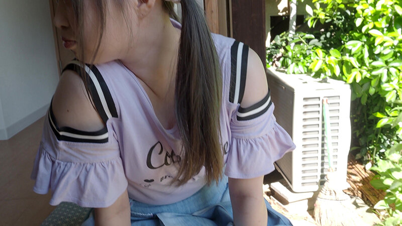 主観ドラマ:お隣に住むメスガキちゃんは、実家に帰ったお兄ちゃんをゆーわくしたくて、おもらしおむつを見せびらかしちゃうの。 愛野ひなた サンプル 4