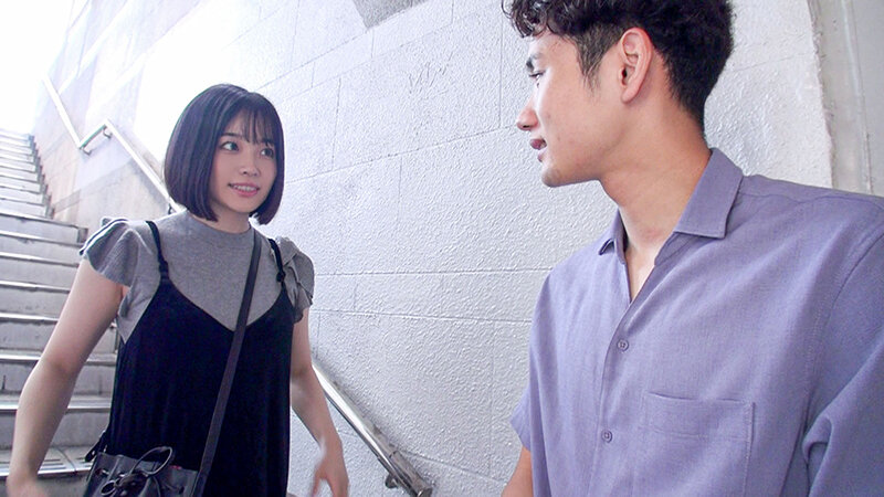 SNSでナンパした美人人妻が、旦那以外の身体に興奮してドエロい本性さらけ出しちゃいました！ 花音うらら サンプル 1