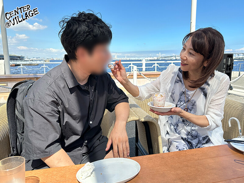 人妻24時、不倫中出しデート～性欲強すぎ美人妻と1日中ハメまくり性交ドキュメント～ 三枝木玲実 サンプル 3