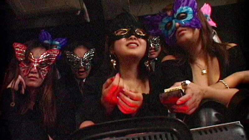 ダメっ！イっちゃう！みんな見ないで！ 観客の前でイカされる女たちの凄い痙攣 衝撃の激ヤバ映像集 ULTRA ORGASM BEST サンプル 7