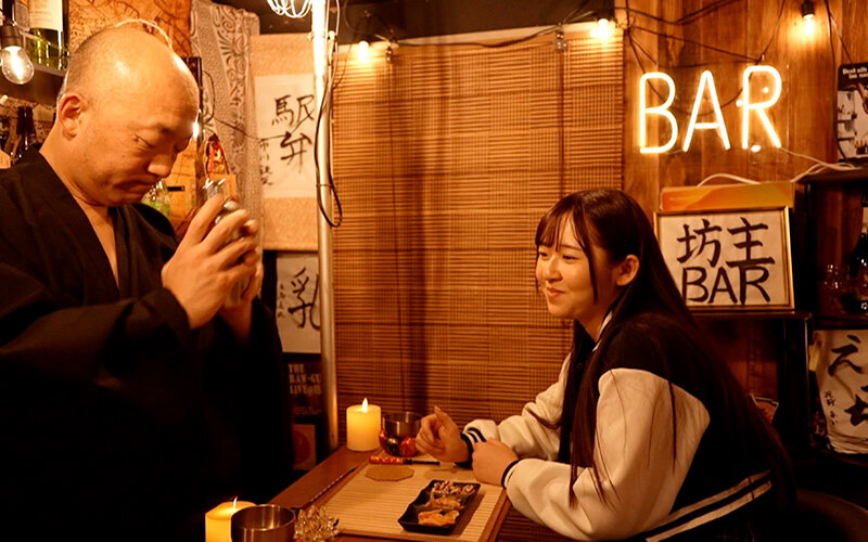 坊主Bar 1 童顔でハリのあるむっちりボディに生肉棒中出し/悪い男を寄せ付けるエロボディをでかチ●ポで癒す/すけべボディを隅々までカウンセリング白濁精液で浄化/淫乱ボディに運気上昇チ●ポ挿入でアヘアヘ絶頂！ サンプル 1