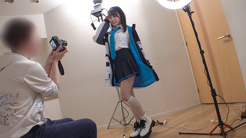 母乳で復活撮れてハメれるレイヤーとオフパコ撮影会♪ヤれる伝説の被写体母乳吹きまくり快感アクメ りまちゃん 25歳 サンプル 1