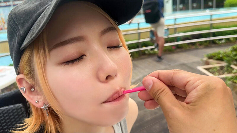 彼氏いない歴=年齢、リアル処女設定の現役アイドルオフ日の美容師彼氏との遊園地デートハメ撮り映像流出。 サンプル 3
