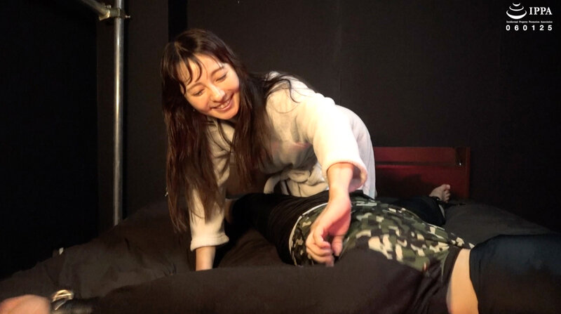 「【F/M】綺麗な素人人妻のはじめてのM男くすぐりプレイ！」新レーベル MK5（マジでくすぐる5秒前） MK5-002マナミ 6 サンプル 3