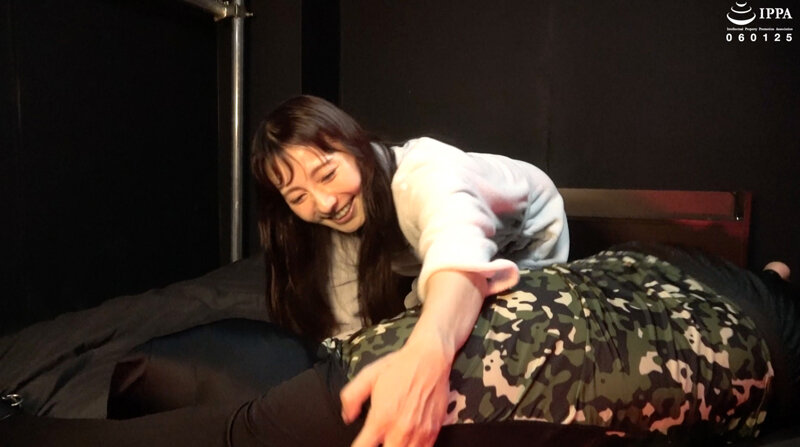 「【F/M】綺麗な素人人妻のはじめてのM男くすぐりプレイ！」新レーベル MK5（マジでくすぐる5秒前） MK5-002マナミ 6 サンプル 9