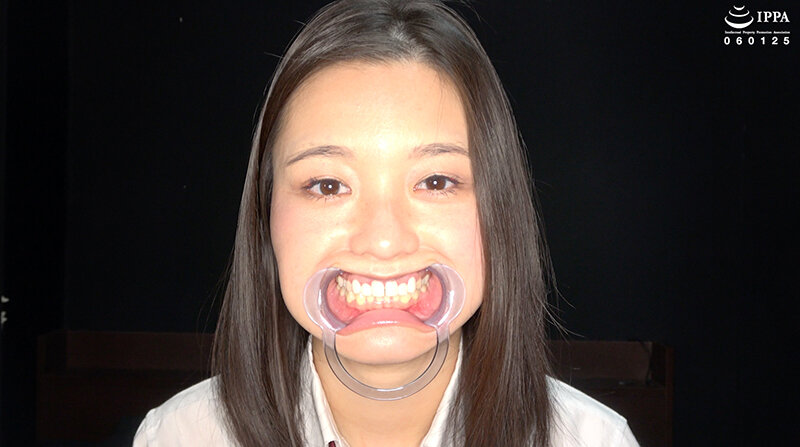 「【歯・口腔フェチ】制服美女 雪奈真冬チャンの超貴重な綺麗な口内＆のどちんこ観察！」雪奈真冬 サンプル 2