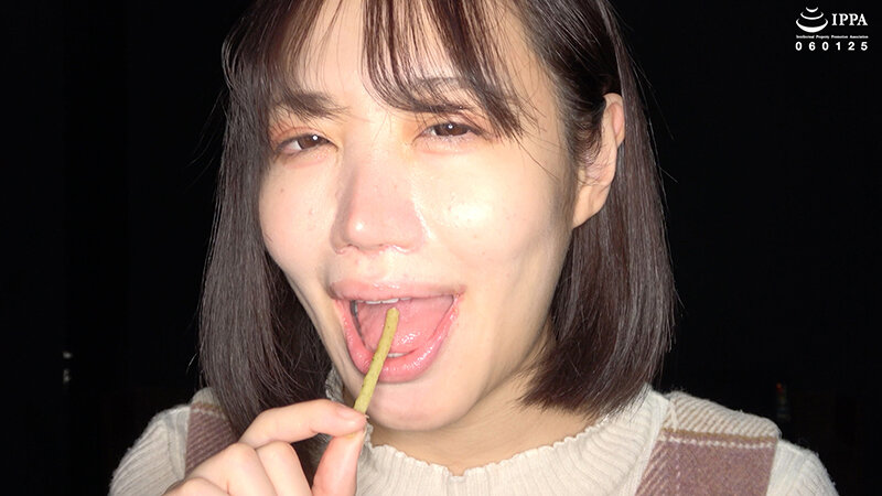 【人気女優 琥珀ややチャンの超貴重な歯・口内・のどちんこ観察＆咀嚼】ADOA-085 琥珀やや サンプル 12