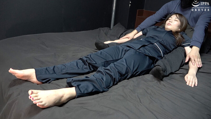 「暗示くすぐりチャレンジ！ しっかりかかって素の驚きが面白いちはるちゃん！」わかしラボ WAKA-069 乃木ちはる 8 サンプル 2