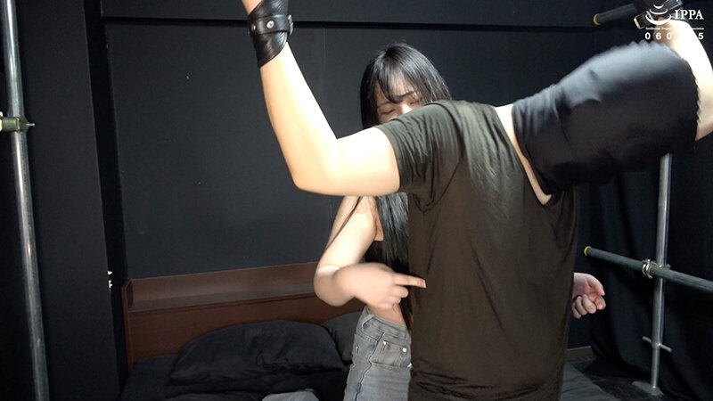 「【F/Mくすぐり】反撃のくすぐり責め！ 密着で容赦ない揉みくすぐり！」わかしラボ WAKA-070 玉木くるみ 4 サンプル 6