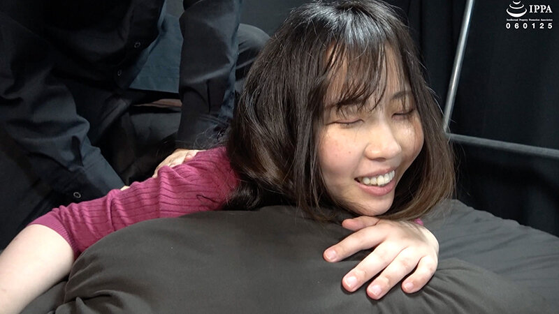 「マッサージくすぐりで笑い悶えながら体がほぐれていくくるみちゃん」わかしラボ WAKA-070 玉木くるみ 8 サンプル 8