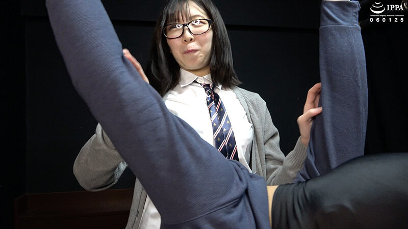 【F/Mくすぐり】好奇心旺盛な優等生がM男の全身をくすぐり倒す！」わかしラボWAKA-072 岸永みりな 4 サンプル 5