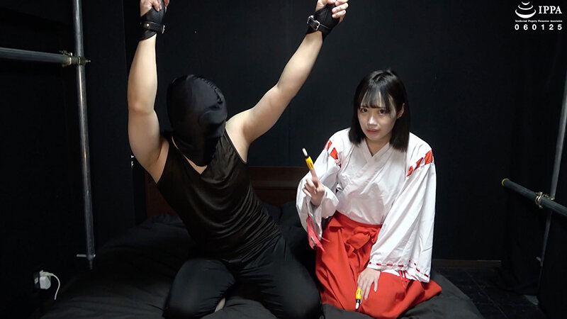 「【F/Mくすぐり】ハイテンションな巫女ややちゃんからのおめでたくすぐり！？」WAKA-077琥珀やや 3 サンプル 2