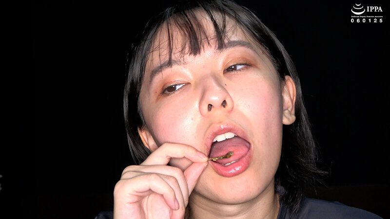 「【激レア】超貴重な口内・歯・のどちんこ観察＆小魚咀嚼巨大女プレイ！」加護まり サンプル 10
