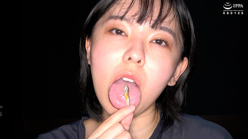 「【激レア】超貴重な口内・歯・のどちんこ観察＆小魚咀嚼巨大女プレイ！」加護まり サンプル 7