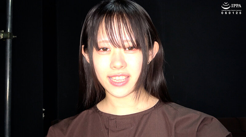 【激レア】「超貴重な口内・歯・のどちんこ観察＆小魚咀嚼巨大女プレイ！」甘井くるみ サンプル 1