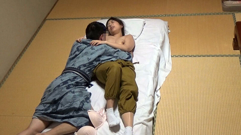 うそ、お客様としちゃってる…あら、やだ、きもちいいわぁ～ サンプル 4