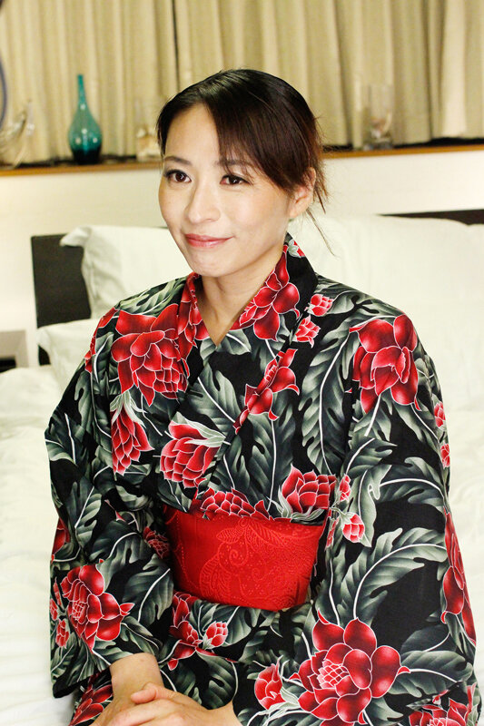 浴衣の美熟女は濃厚ザーメンに溺れたい サンプル 1
