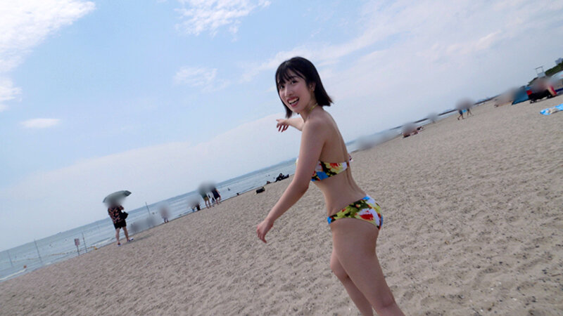 【アフスク☆セックス】真夏のビーチでセフレガールと楽しいバカンス！！海で泳いで遊んで満足したら近くのホテルで情熱的な中出しSEX！！ サンプル 1