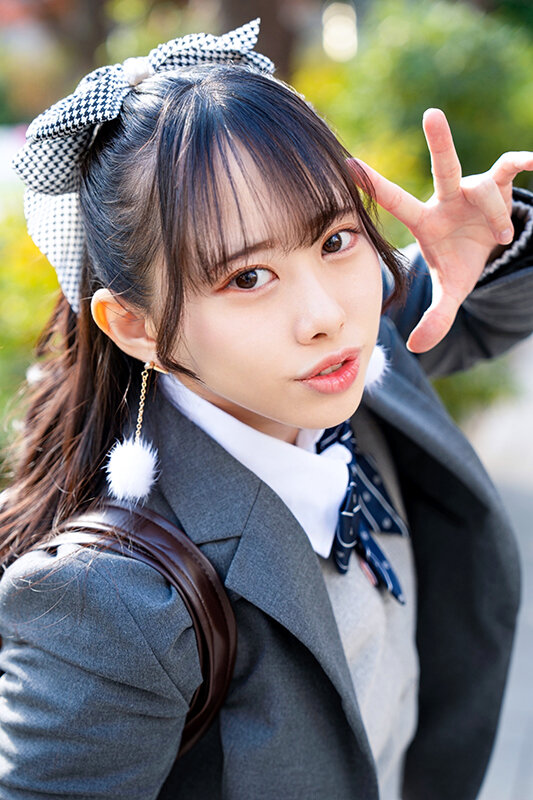 【おぢ反逆】潮対応な自称Sの生意気女子〇生イかせたら大人しくなったったw不慣れなマ〇コにお仕置きピストンで悶絶・痙攣・イきまくり！許可なし中出しに涙声で呆然 サンプル 1