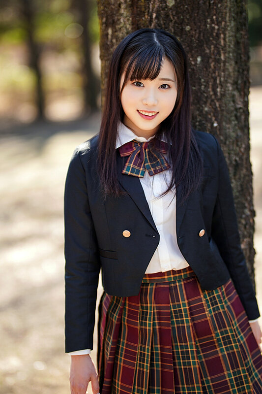 真面目な制●少女の秘密の事情 有り余る性欲がベッドの上で爆発 無心でチ○コを咥える生粋の変態ガール サンプル 2