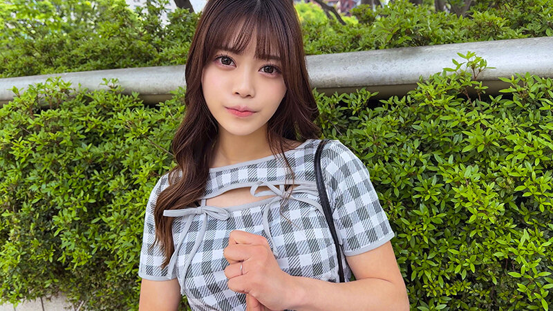 【腹筋割れ巨乳】経験人数一人のガチ一途若妻。旦那の三倍デカい鬼チ〇ポで快感イキまくり中出し【性の悦びを知る】 サンプル 2