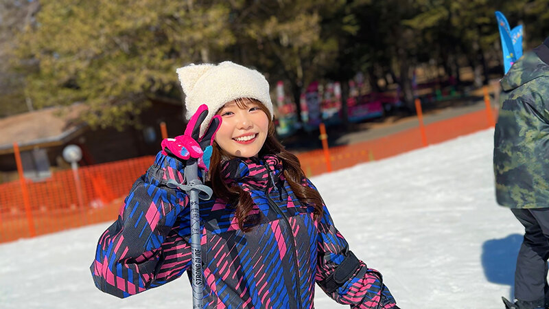 つむぐちゃん＆みのりちゃん 私をスノボに連れてって大学生、春休みSEX スノボ女子と雪山乱交パーティ映像 サンプル 4