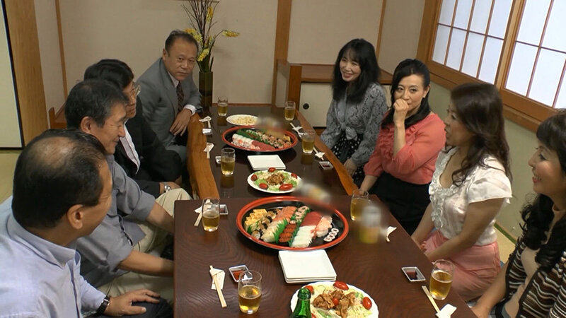 熟女同窓会！憧れの同級生や先生と甘い一夜を過ごす！ドラマ3選！ サンプル 6