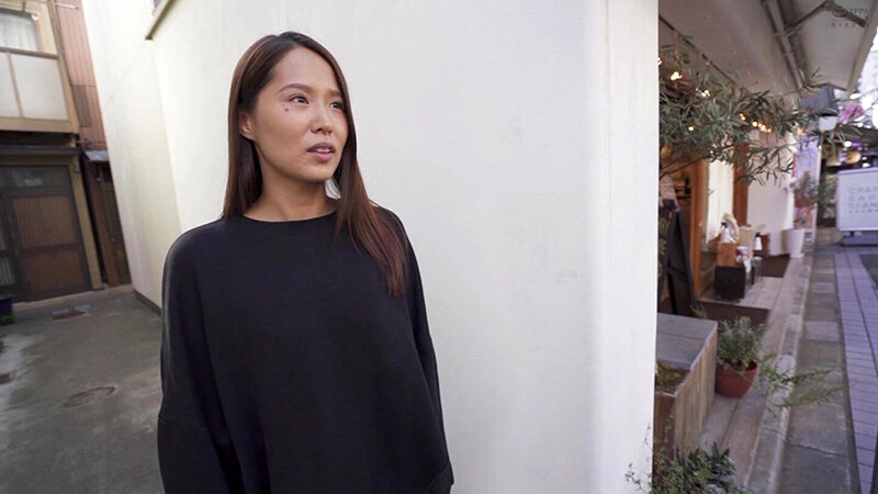 汚れた人妻 商店街で口説かれ騙されハメられた人妻 サンプル 5