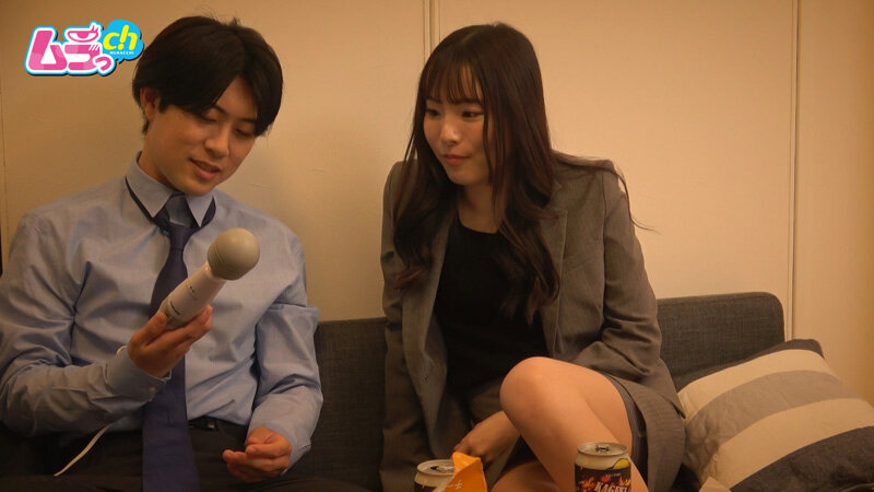 ニンゲン観察 恋人と別れたばかりの男女が密室で二人きりになれば結局ヤルっきゃない！同期の男女が酒の勢いでおチ〇ポとおマ〇コを擦り付けあう始発待ちの夜。 サンプル 3