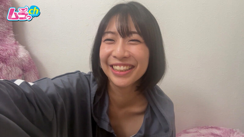 カップル部屋REC エッチなSNS配信してる女のコの裏側！カメラに映らないところで彼氏にイジられ本気イキ◆視聴者を欺きエスカレートするド変態カップル サンプル 2