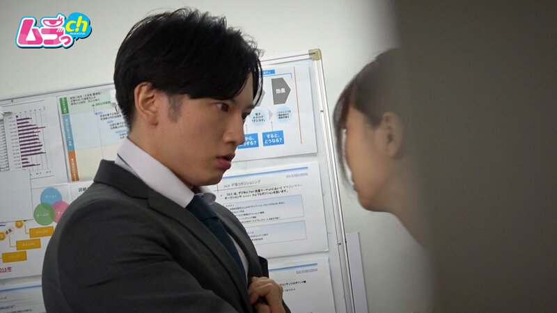 ニンゲン観察 業務中も喧嘩を引きずり不機嫌な彼女に普段はクールな上司彼氏がブチキレ豹変！会議室で執着わからせマーキング中出しSEX サンプル 5