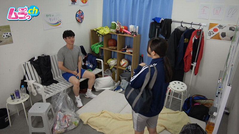 ●校生REC 真っすぐな童貞男子に頼まれたら断れない！盛りのついた男子部員に押しに弱すぎる爆乳マネージャーがエッチな特別練習で秘密の筆おろし サンプル 1
