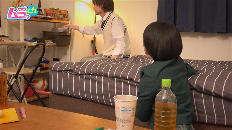 ●校生REC 男女のナマナマしいズッコンバッコン初めて見たらお股ビックリ！？ヤリチン幼馴染の家でAV鑑賞したら実技も練習したくなっちゃう多感なお年頃J系 サンプル 2