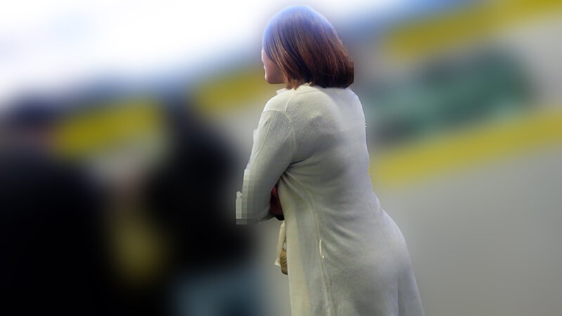 痴●電車＃054 美形・美巨乳な柔肌OL サンプル 2