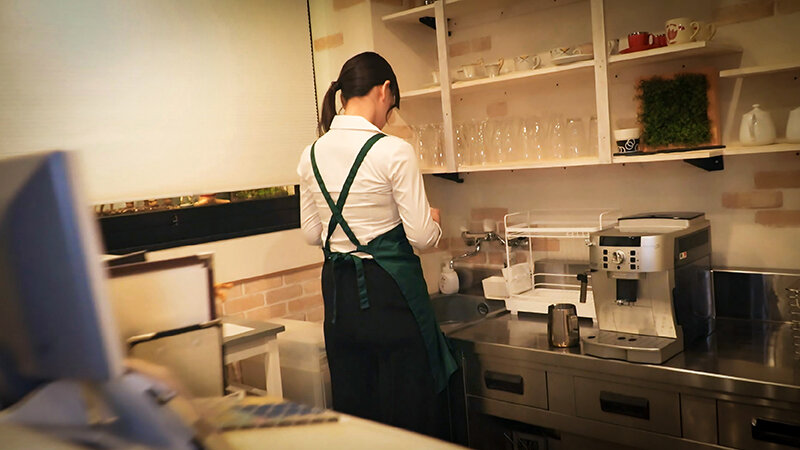 カフェレストランでカスハラ痴〇に合うパート妻【配信限定vol.4】 サンプル 2