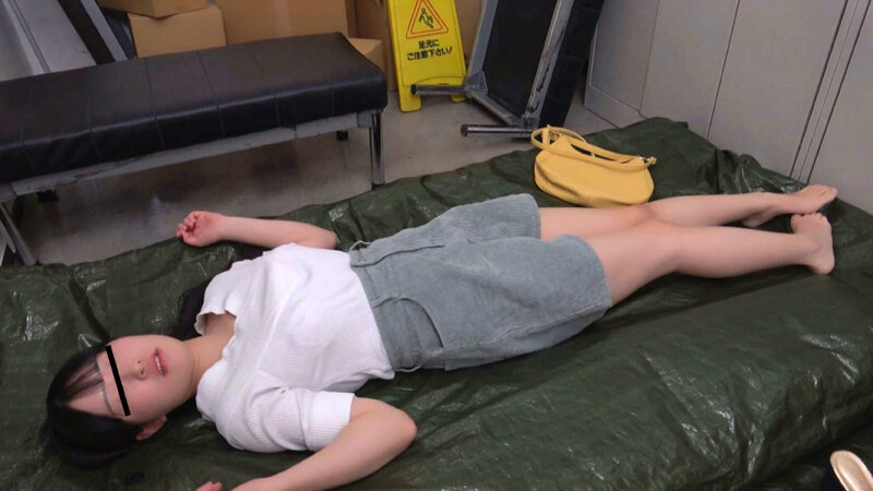 人妻興奮剤吸入不同意性交 5名＃02 サンプル 5