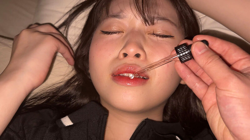 お花見【女子飲み・桜の名所・お酒と団子・千鳥足・非合法クスリ・イクイク・理性崩壊・中出し満開】狩り サンプル 9