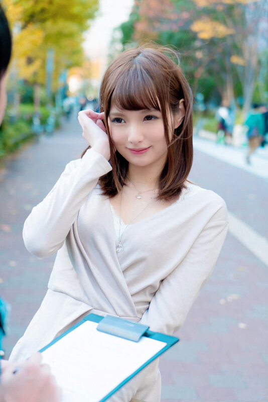 淫乱人妻ナンパ 性欲旺盛な若妻に生中出しSP 旦那だけじゃ満足出来ない不貞妻！！＃03 サンプル 1