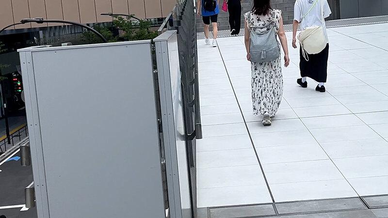 街角で声をかけてくすぐりさせてもらう スーパーのパート店員 まきさん サンプル 1